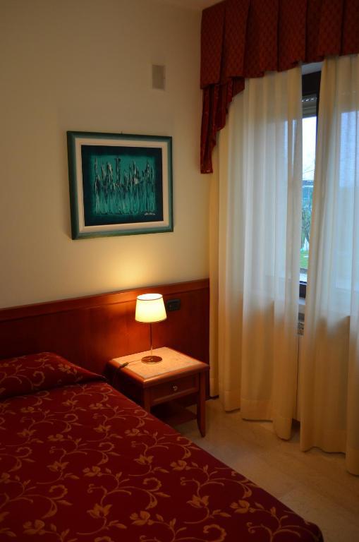 Hotel Olioso Peschiera del Garda Cameră foto