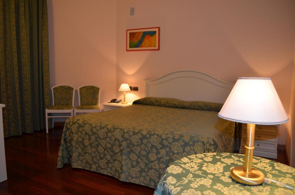 Hotel Olioso Peschiera del Garda Cameră foto