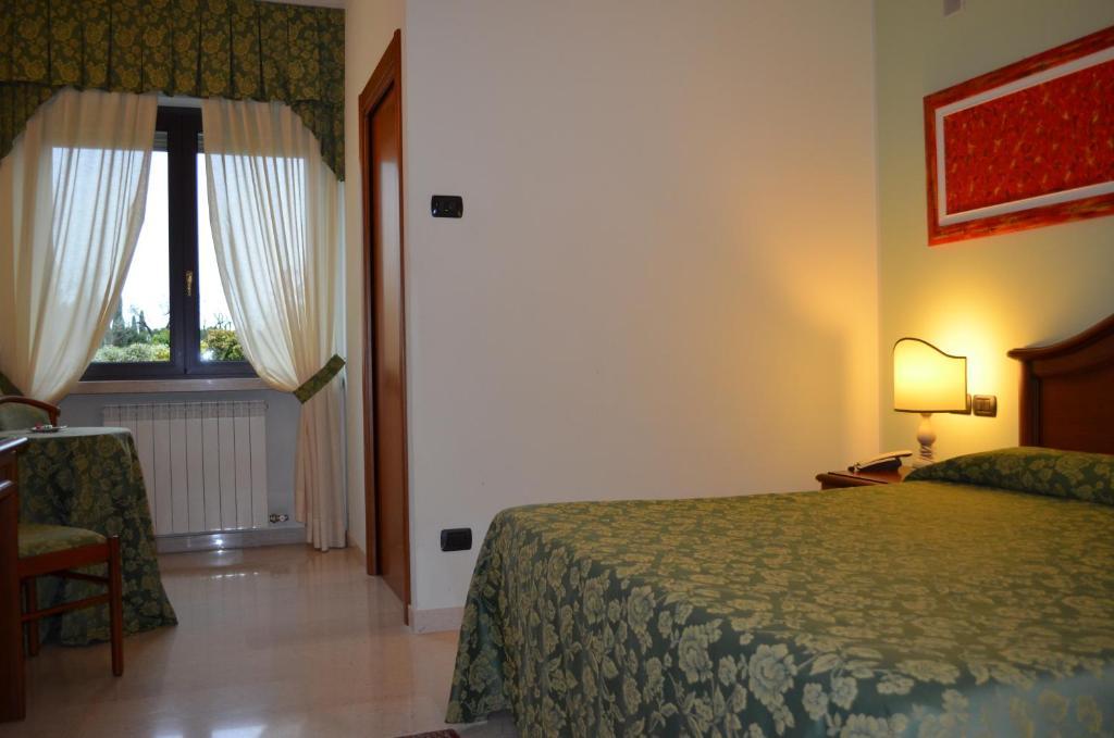 Hotel Olioso Peschiera del Garda Cameră foto