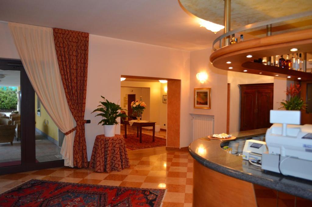 Hotel Olioso Peschiera del Garda Exterior foto